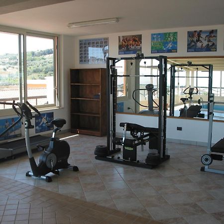 Hotel President Vasto Exterior photo