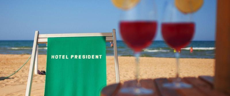 Hotel President Vasto Exterior photo